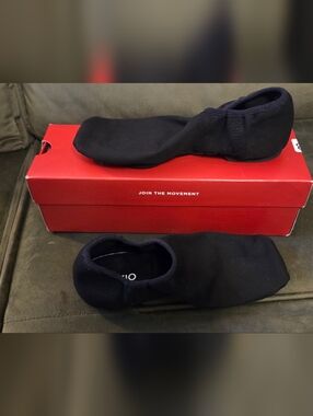 New Capezio Women's Canvas Jazz Shoes Slip On Split Sole Suede 10M